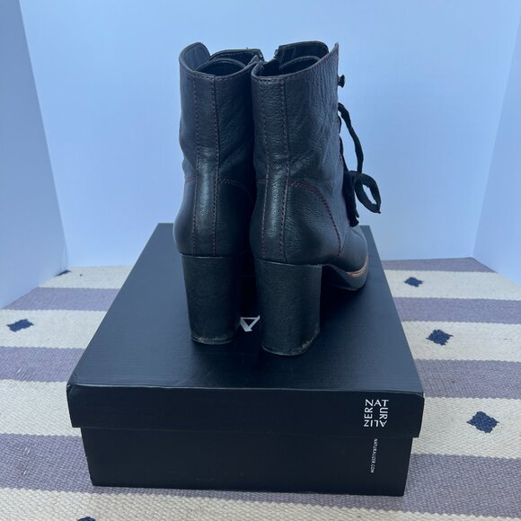 Limited Edition Naturalizer Callie VOTE Boots - Size 6.5 - Picture 7 of 9